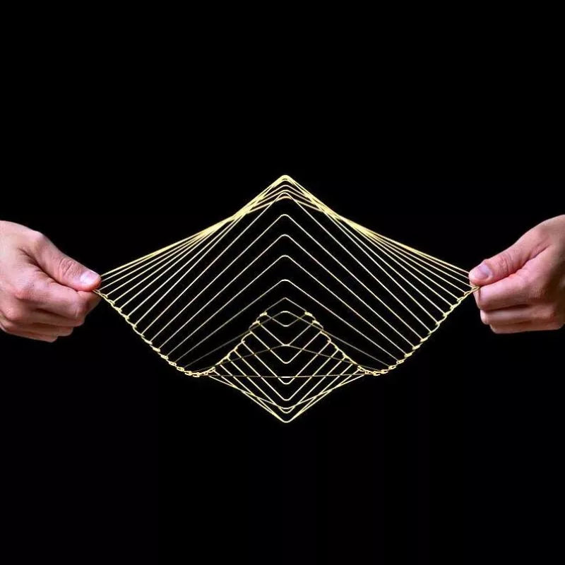 Kinetyczna rzeźba artystyczna Square Wave Spinner