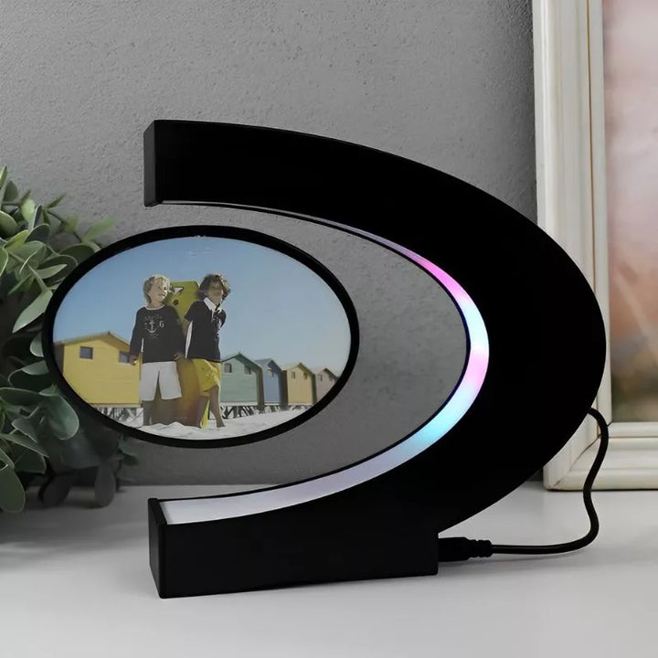 Magnetyczna ramka na zdjęcia z podświetleniem RGB