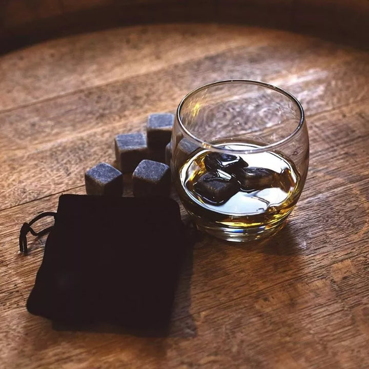 Zestaw 9 kamiennych kostek do whisky