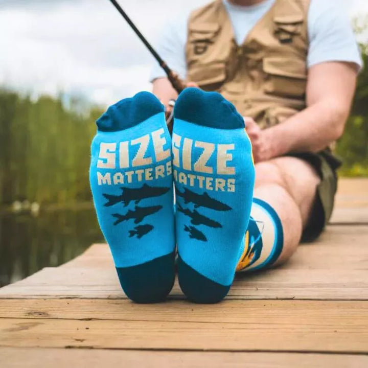 zabawne-skarpetki-dla-wedkarzy-size-matters