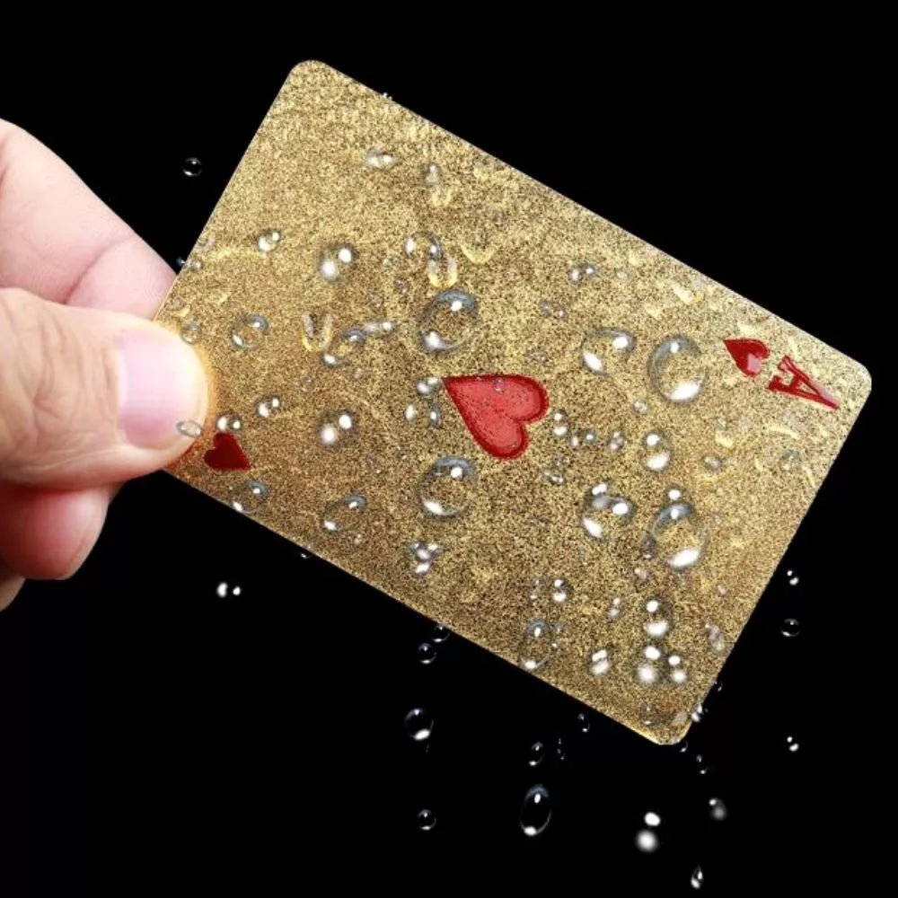 Karty do gry pozlacane 24K w eleganckim drewnianym pudelku