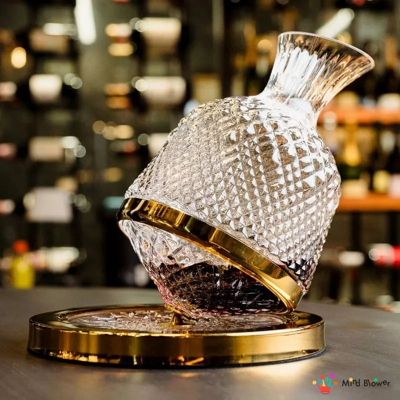 Złota karafka obrotowa do alkoholu