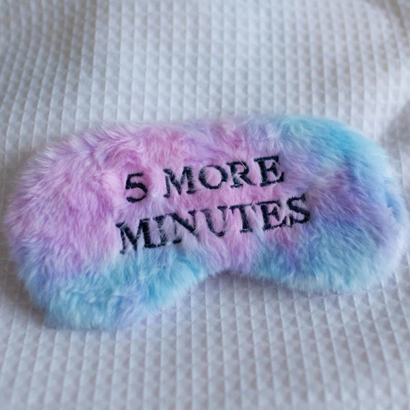 paska na oczy do spania – Jeszcze pięć minut