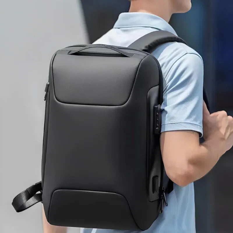 plecak-antykradziezowy-meski-the-safetrekker-wodoodporny-usb
