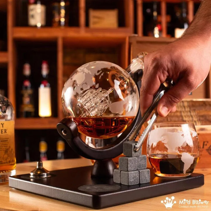 Zestaw prezentowy karafka Globus z 4 kieliszkami Deluxe